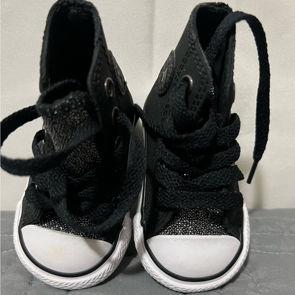 Infant Converse Hightops - Picture 6 of 9